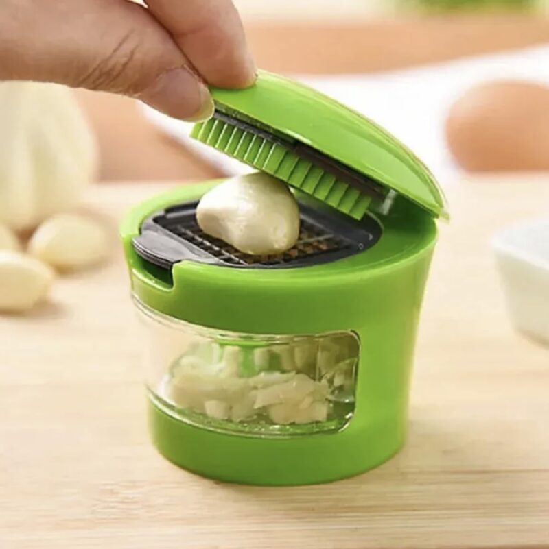 Multi-Function Garlic Presser Garlic Mincer Slicer Dicer Grater Crusher Press for Home Manual Onion Chopper Vegetable Chopper Kitchen Gadget Storage Container